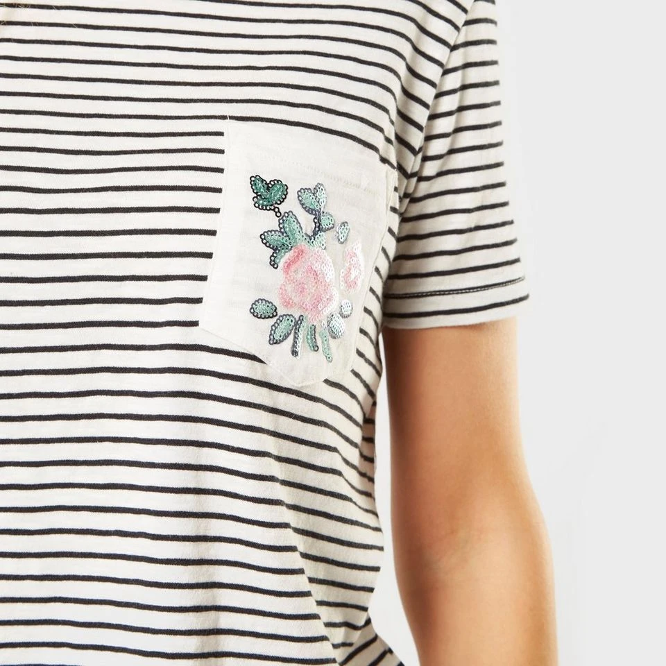 Roxy Women's Be My Lover T-Shirt 9 Roxy Women's Be My Lover T-Shirt - Image 7